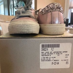 Golden Goose sneakers in great condition walker size 6 for sale.